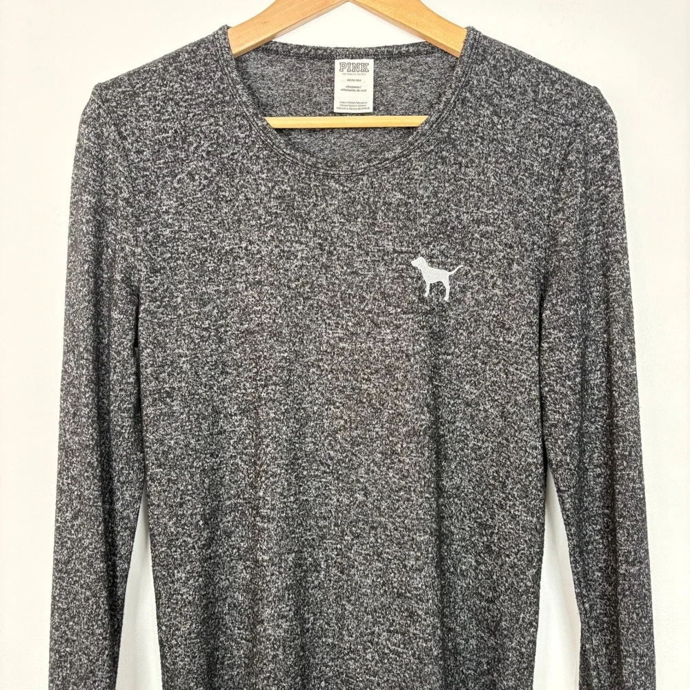 PINK Victoria's Secret‎ Womens Long Sleeve Sleepwear Top M Gray Glitter Dog Logo